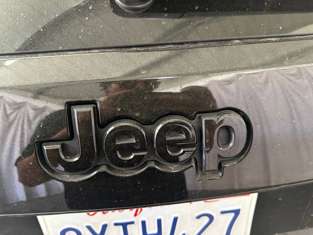 Thumbnail: 2018 Jeep Grand Cherokee - 19