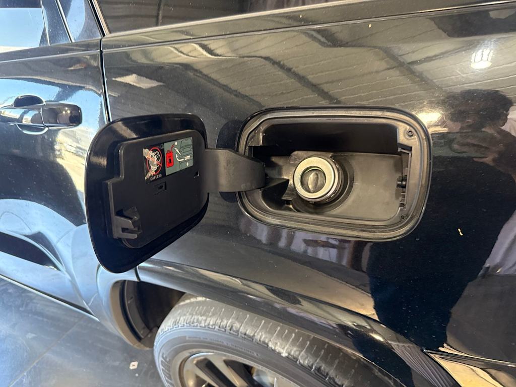 Thumbnail: 2018 Jeep Grand Cherokee - 11