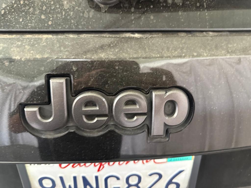 Thumbnail: 2021 Jeep Grand Cherokee - 13