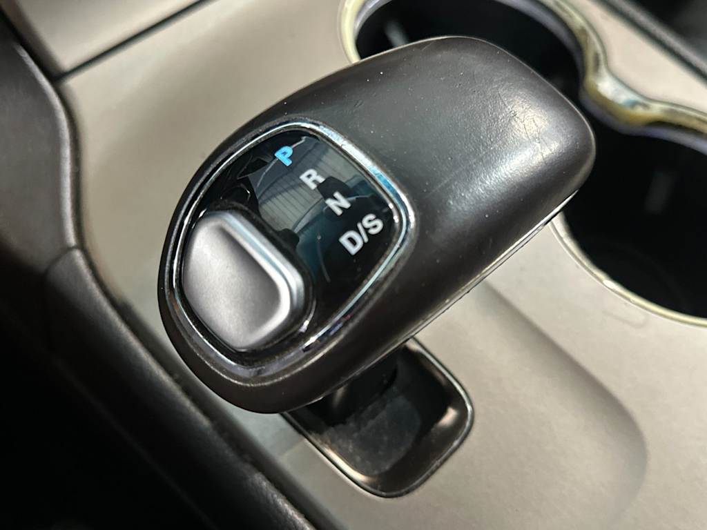 Thumbnail: 2015 Jeep Grand Cherokee - 26