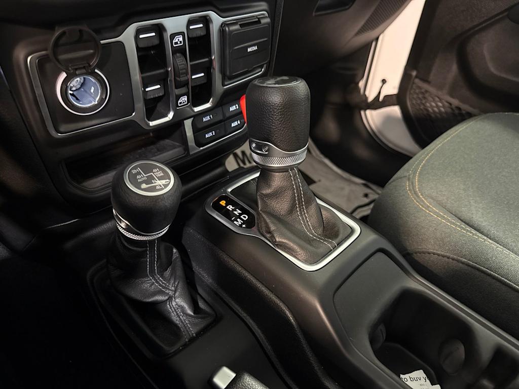 Thumbnail: 2025 Jeep Wrangler - 12
