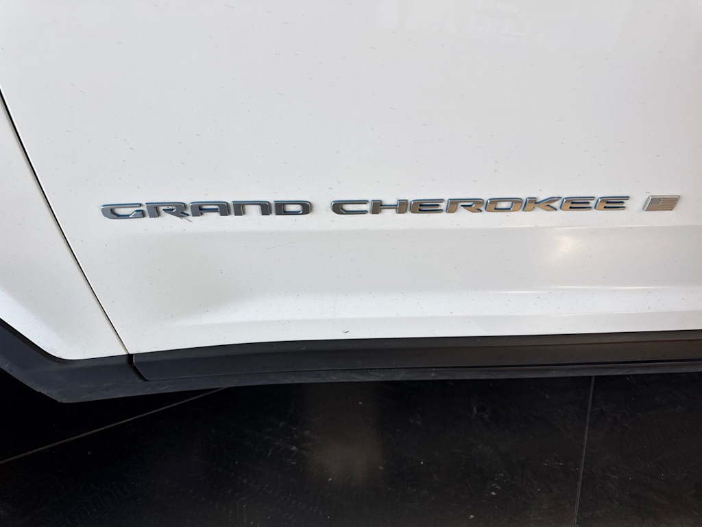 Thumbnail: 2024 Jeep Grand Cherokee - 7