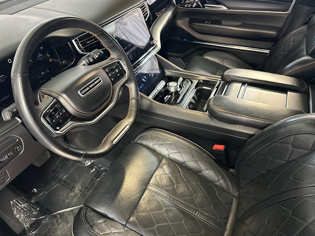 Thumbnail: 2024 Jeep Grand Wagoneer L - 11