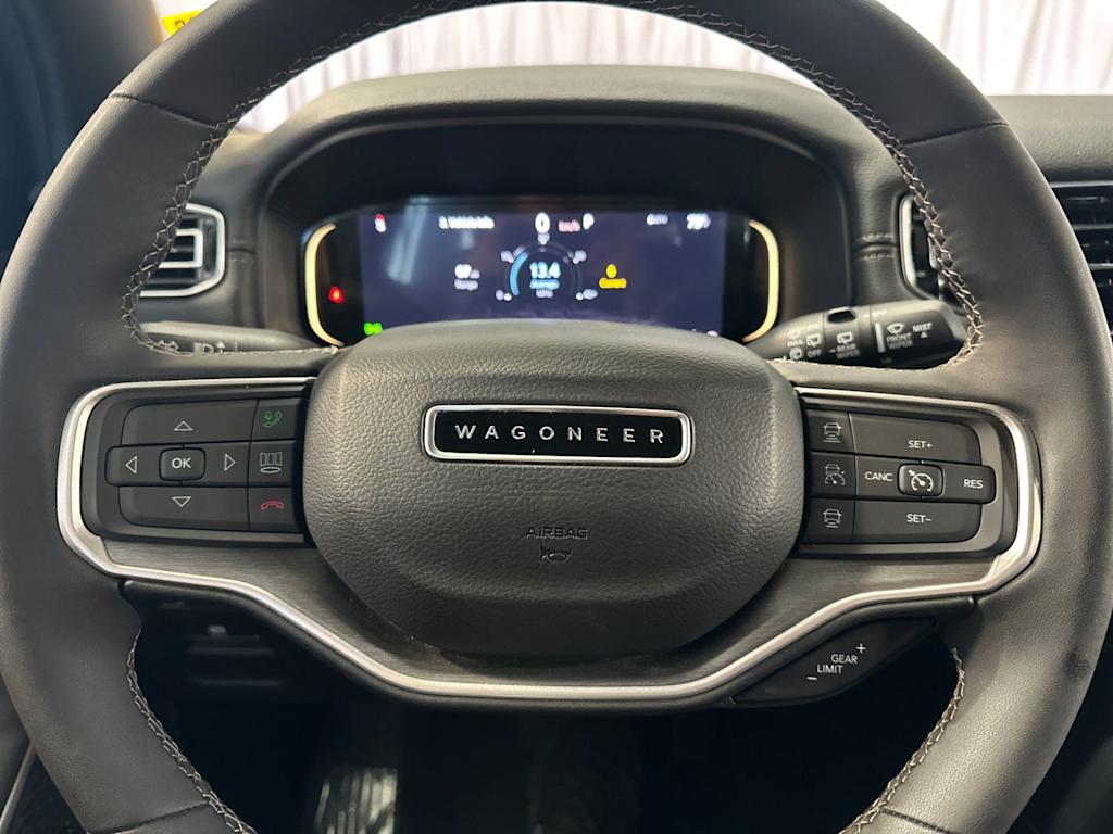 Thumbnail: 2025 Jeep Wagoneer - 28