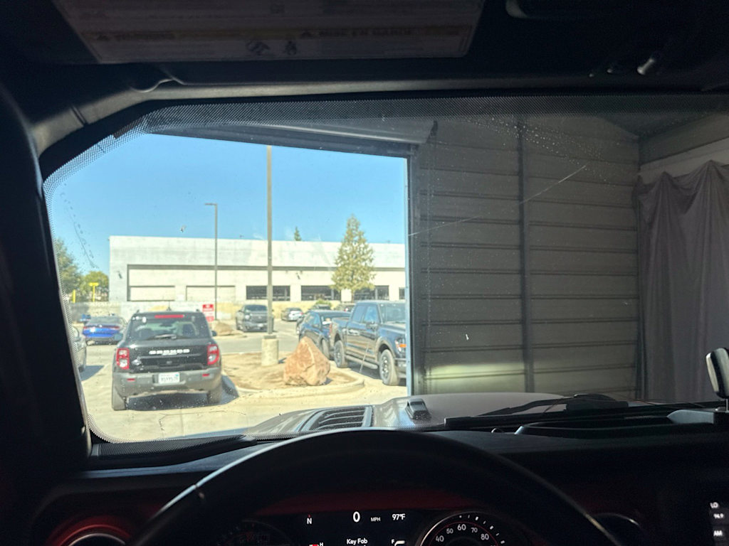 Thumbnail: 2021 Jeep Gladiator - 13