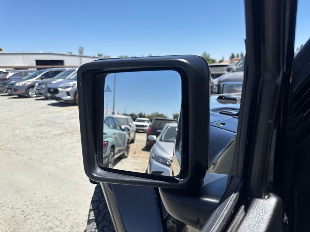 Thumbnail: 2020 Jeep Gladiator - 21