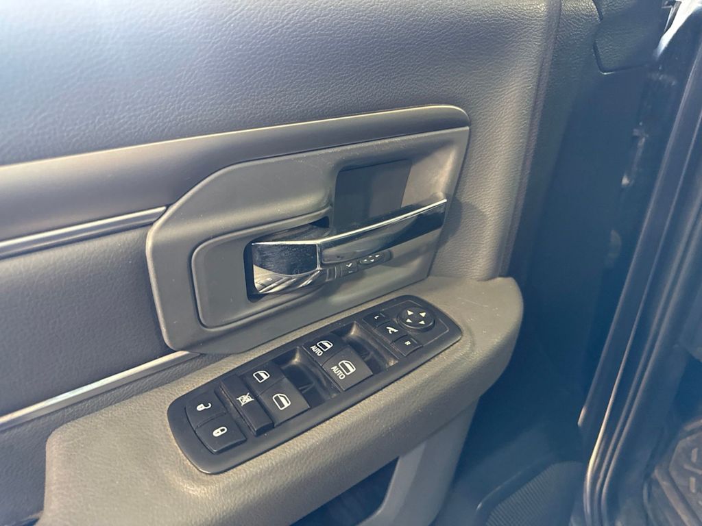 Thumbnail: 2017 RAM 1500 - 23