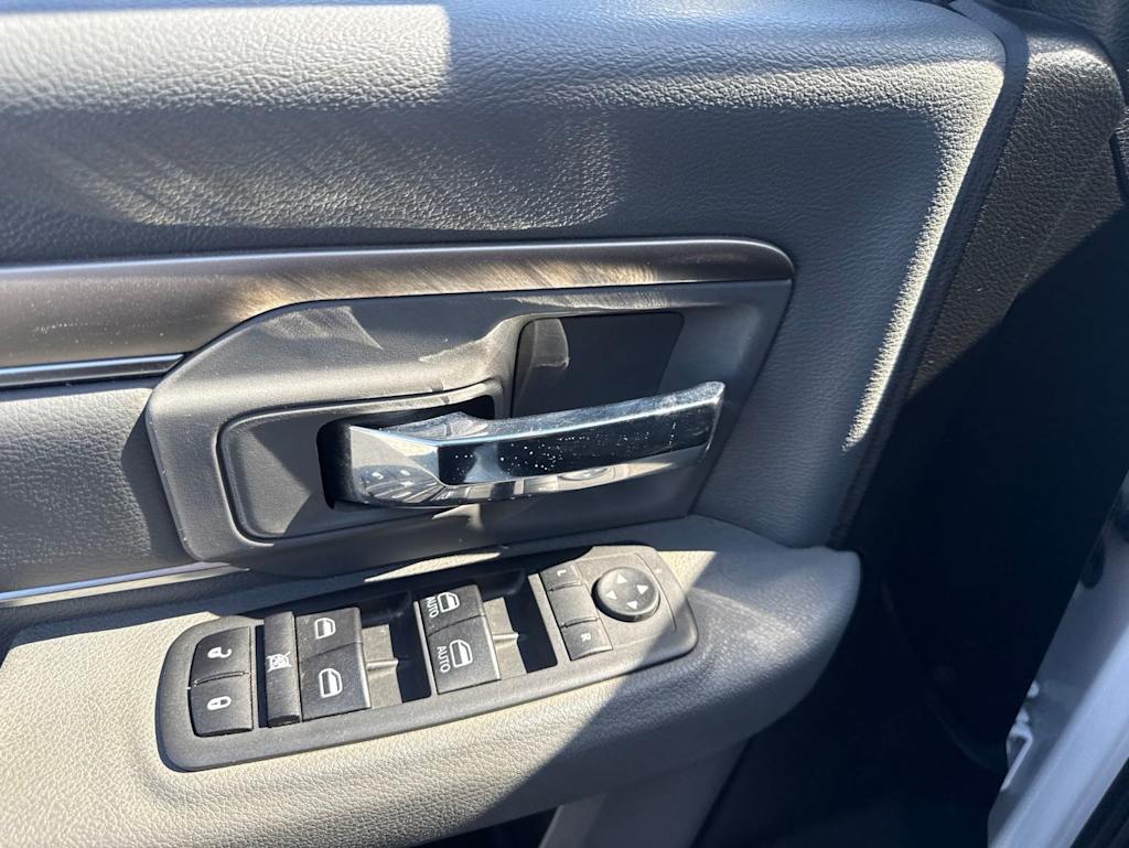 Thumbnail: 2020 RAM 1500 - 21