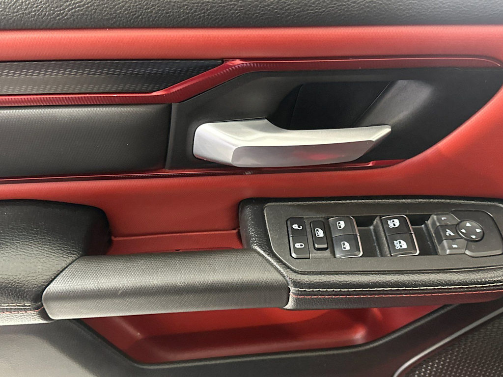Thumbnail: 2025 RAM 1500 - 21