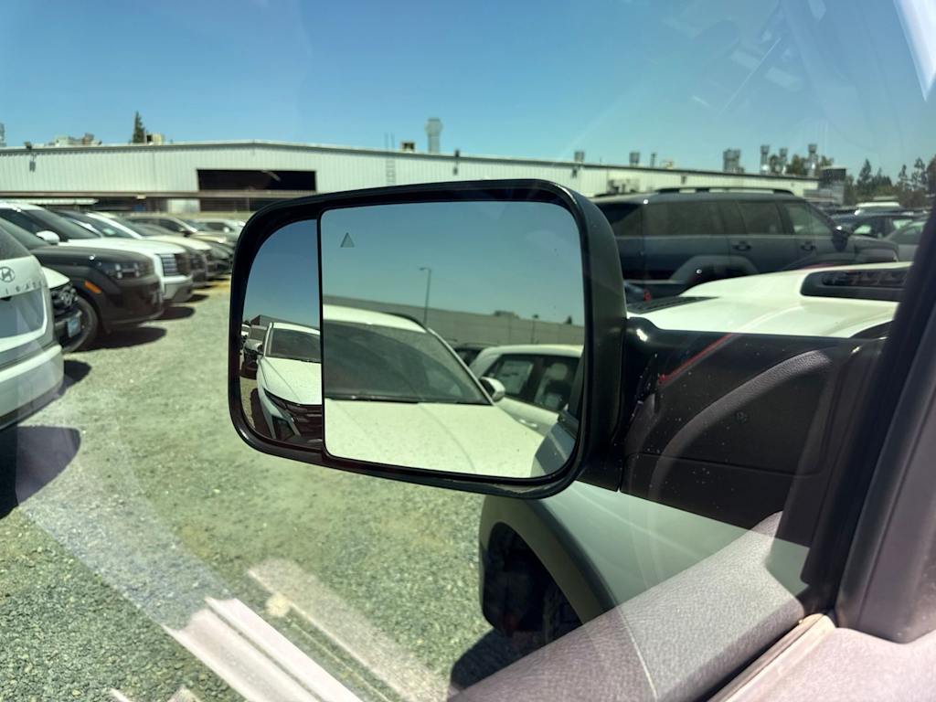 Thumbnail: 2019 RAM 1500 - 24
