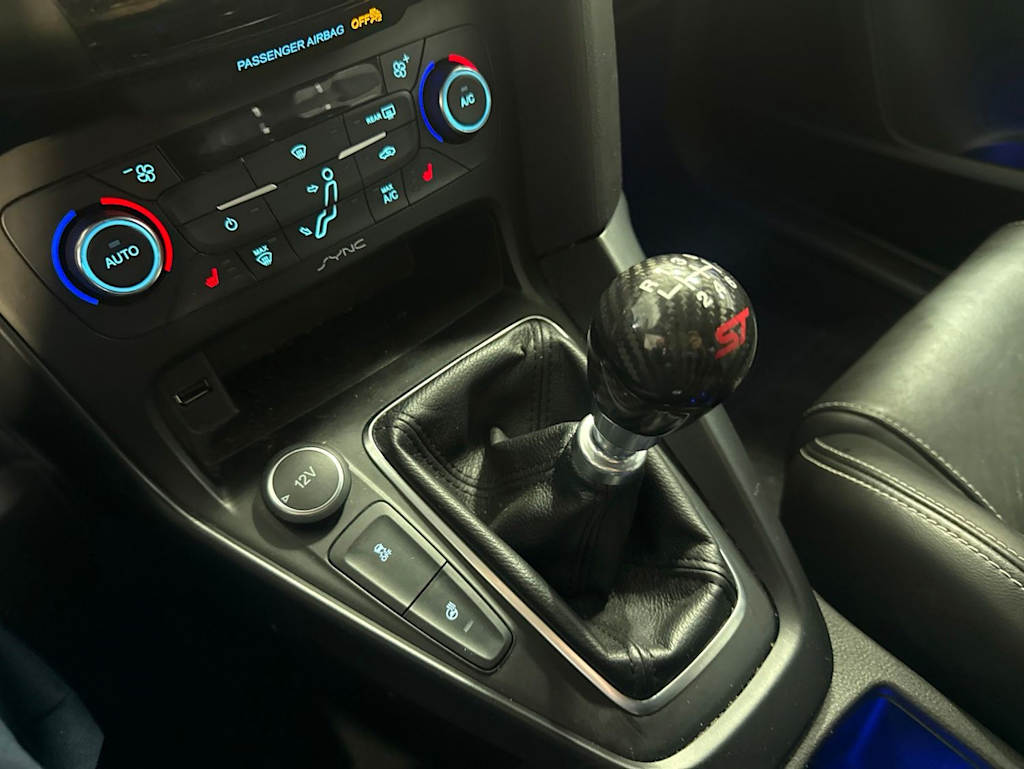 Thumbnail: 2017 Ford Focus - 13