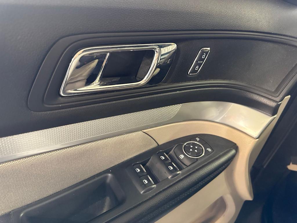 Thumbnail: 2018 Ford Explorer - 21