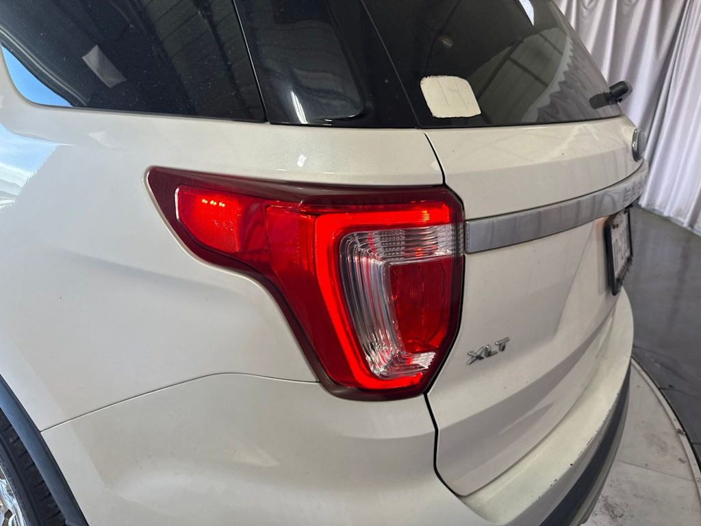 Thumbnail: 2017 Ford Explorer - 14