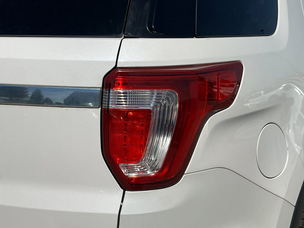 Thumbnail: 2017 Ford Explorer - 29
