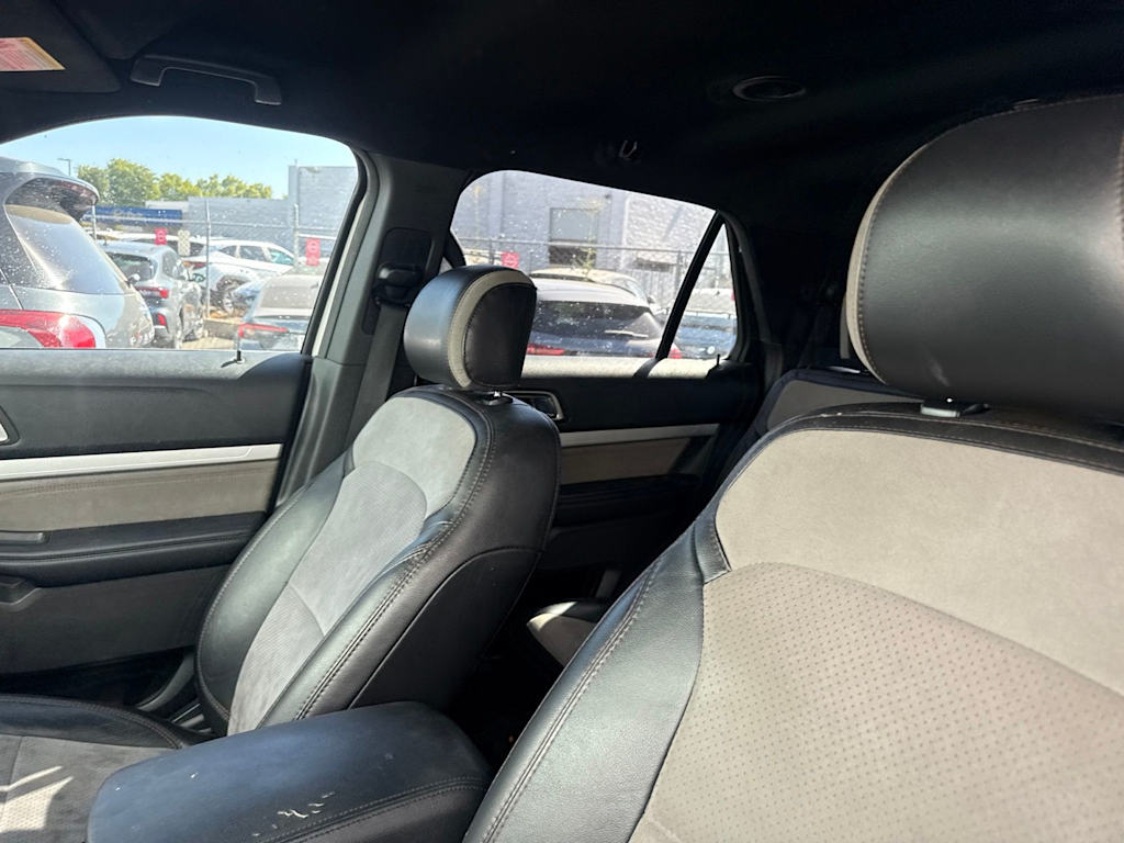 Thumbnail: 2017 Ford Explorer - 8