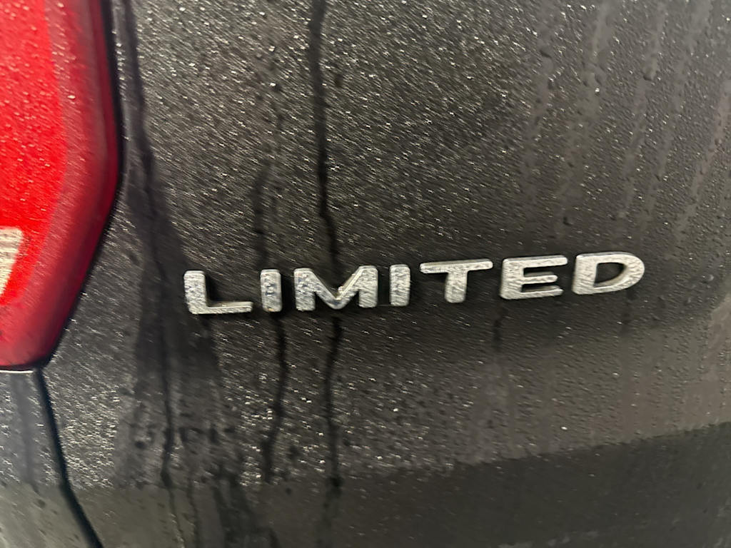 Thumbnail: 2019 Ford Explorer - 6