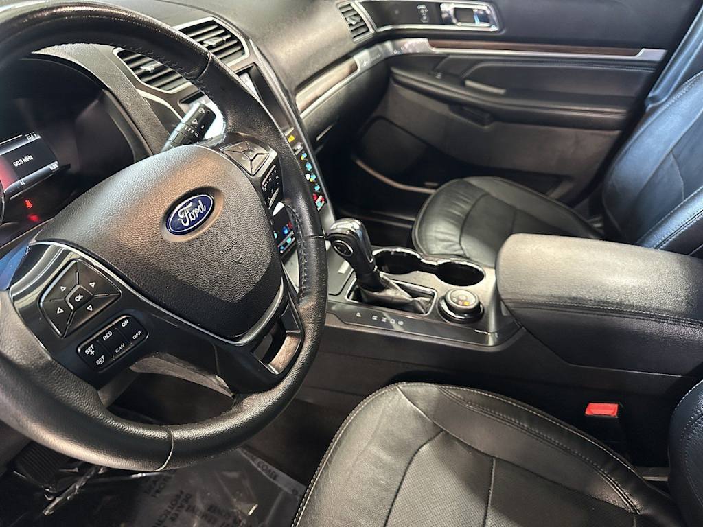 Thumbnail: 2019 Ford Explorer - 12