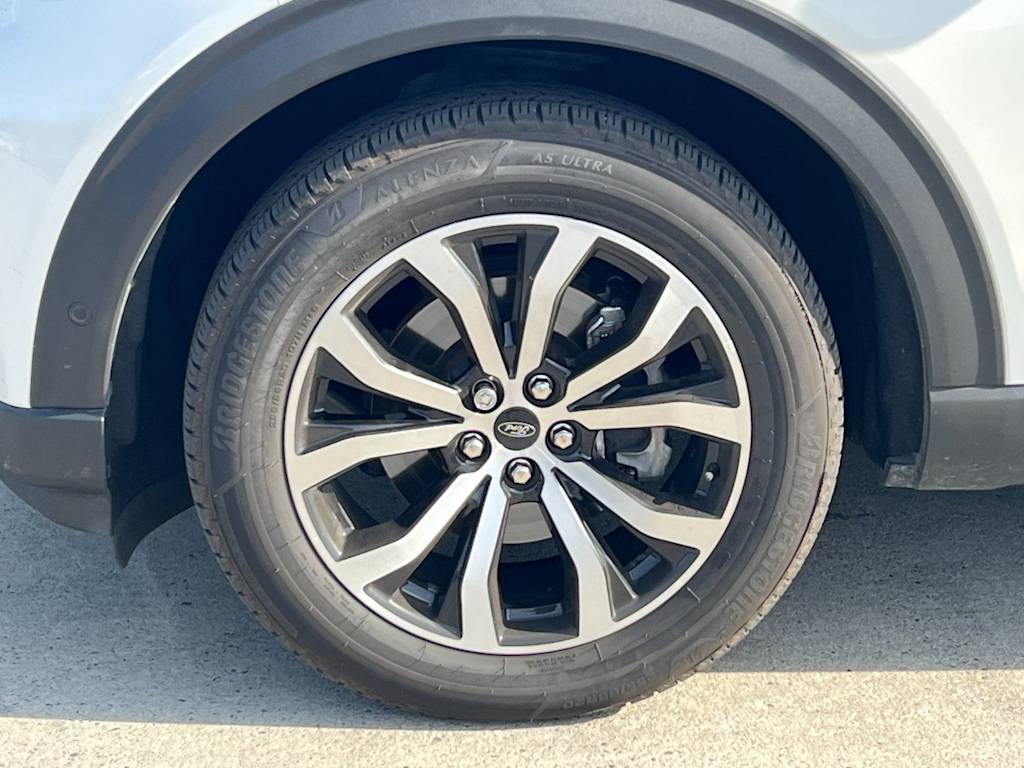 Thumbnail: 2020 Ford Explorer - 8