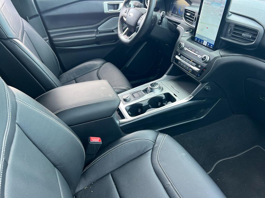 Thumbnail: 2020 Ford Explorer - 10