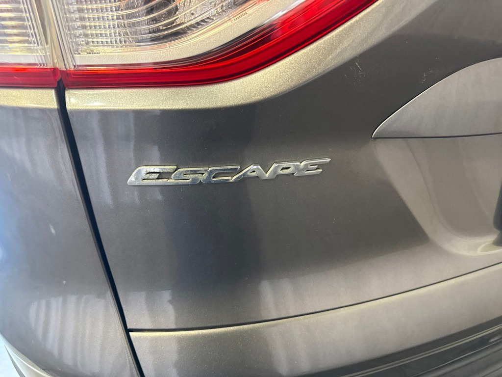 Thumbnail: 2013 Ford Escape - 5