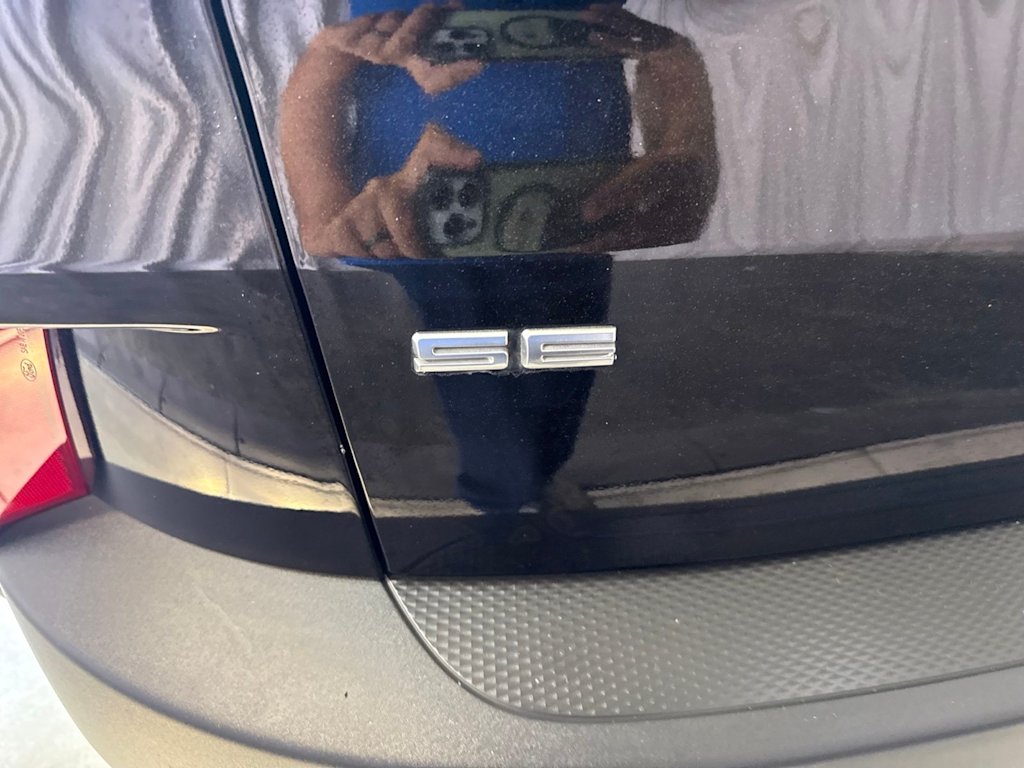 Thumbnail: 2021 Ford Escape - 6