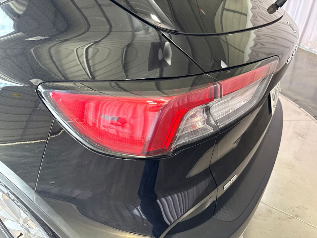 Thumbnail: 2021 Ford Escape - 18