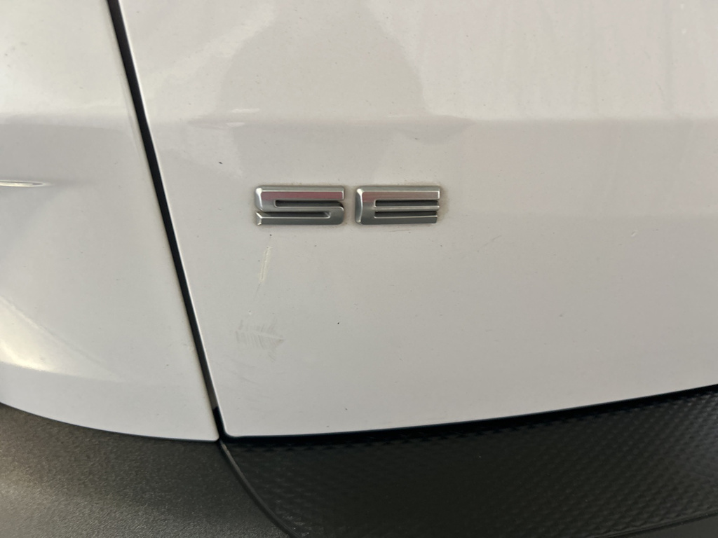 Thumbnail: 2021 Ford Escape - 18