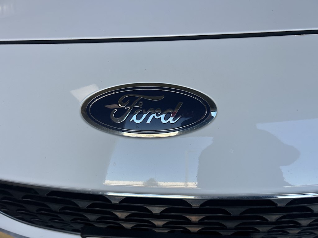 Thumbnail: 2021 Ford Escape - 12