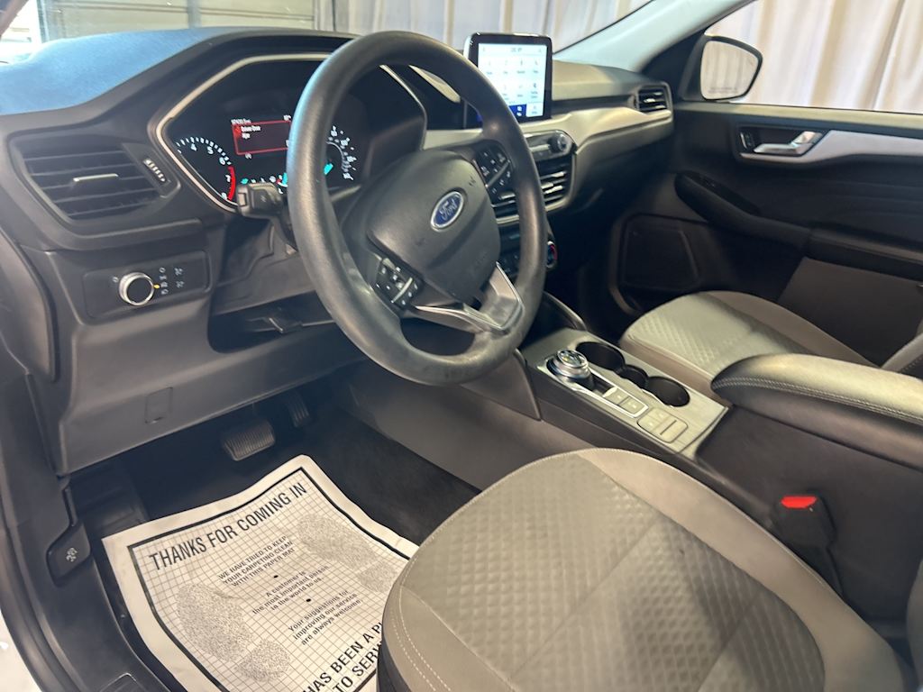 Thumbnail: 2021 Ford Escape - 6
