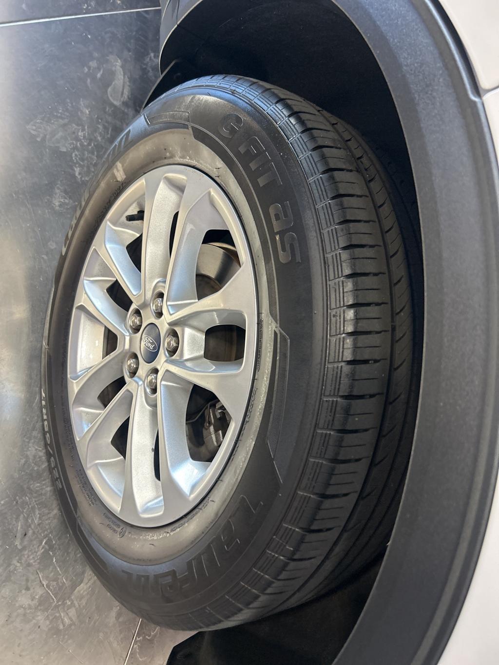 Thumbnail: 2021 Ford Escape - 20