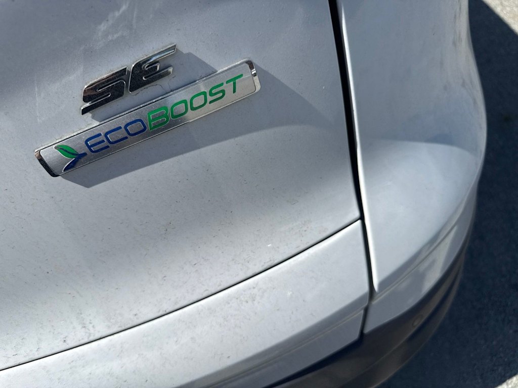 Thumbnail: 2015 Ford Escape - 21