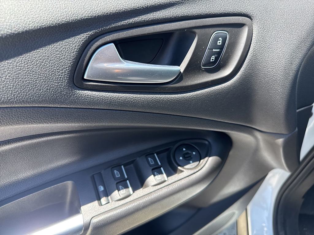 Thumbnail: 2017 Ford Escape - 25