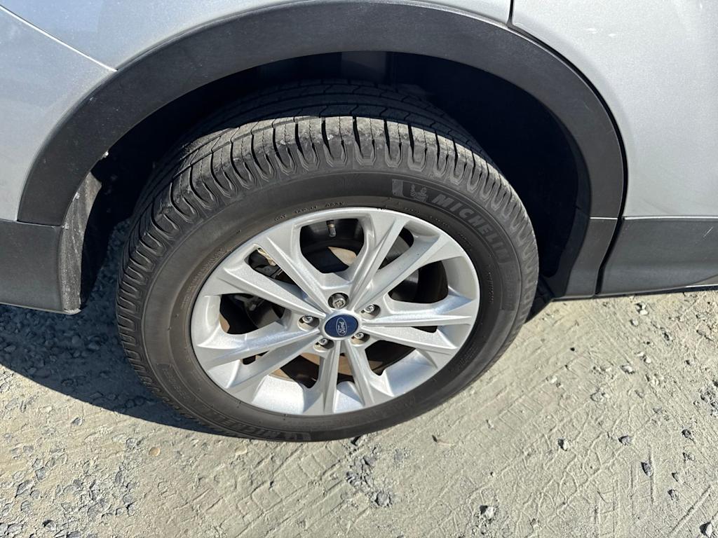 Thumbnail: 2018 Ford Escape - 8
