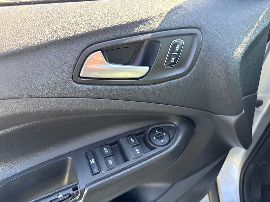 Thumbnail: 2018 Ford Escape - 24