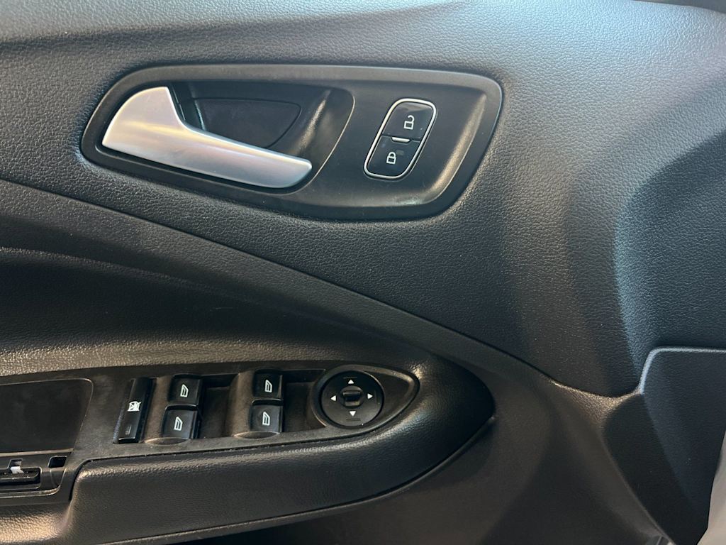 2018 Ford Escape SE - Photo 22