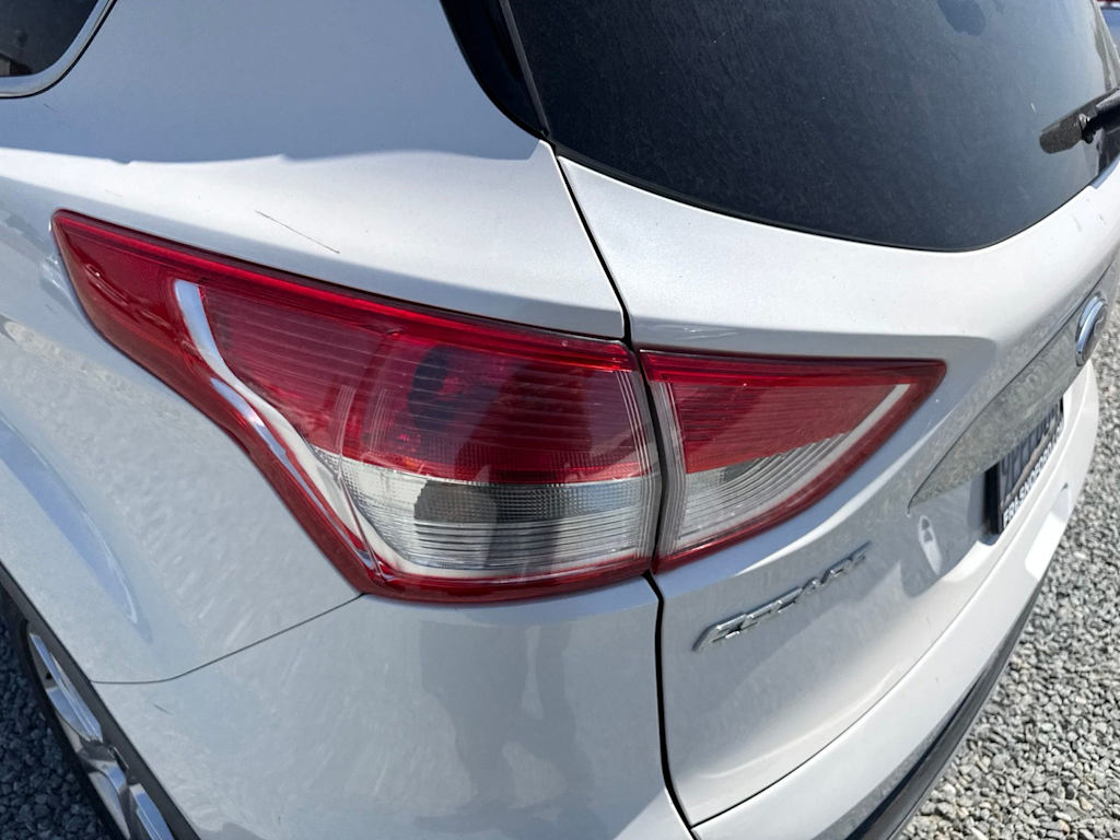 Thumbnail: 2013 Ford Escape - 18