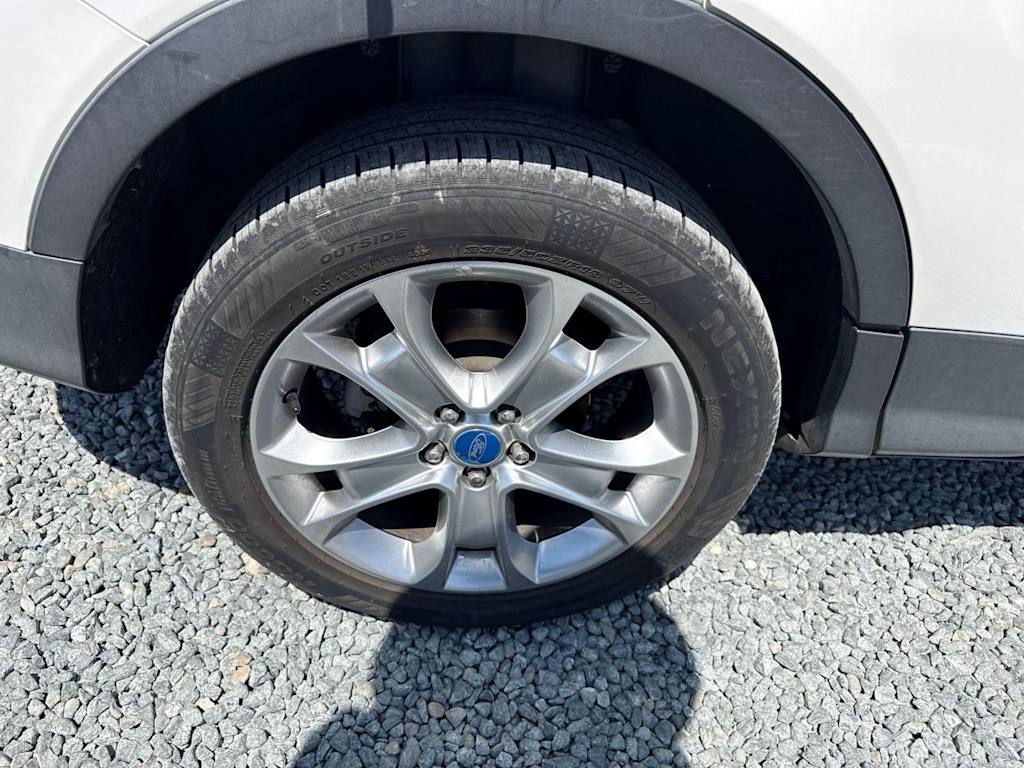 Thumbnail: 2013 Ford Escape - 22
