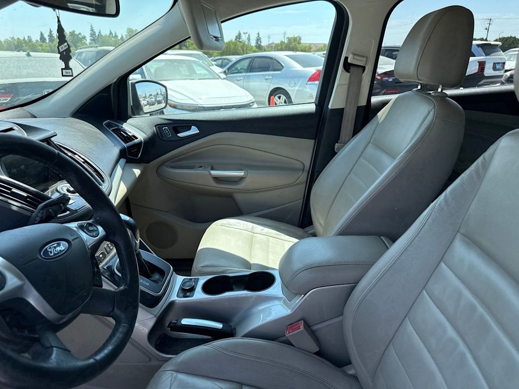 Thumbnail: 2013 Ford Escape - 8