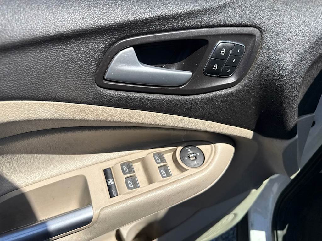 Thumbnail: 2013 Ford Escape - 24
