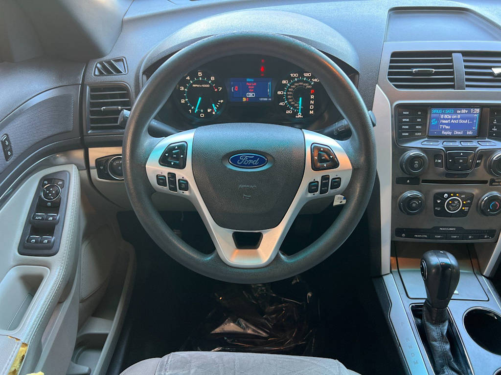 Thumbnail: 2012 Ford Explorer - 12
