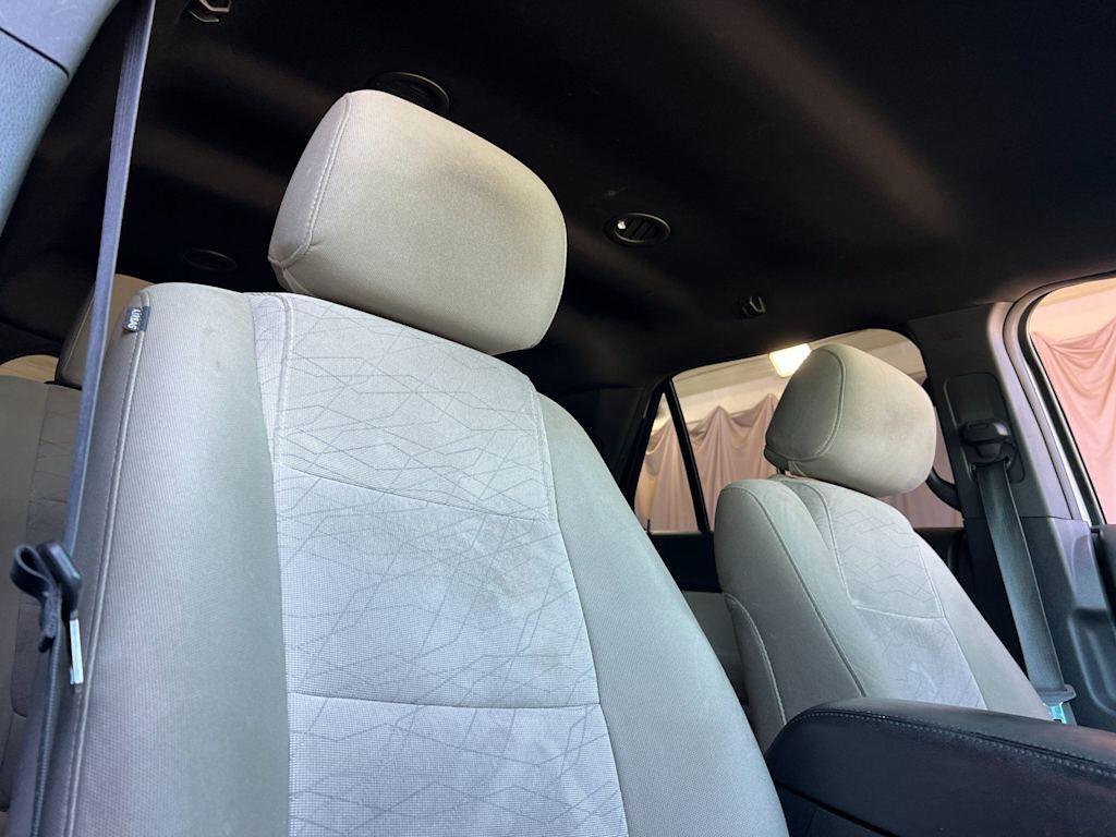 Thumbnail: 2012 Ford Explorer - 10