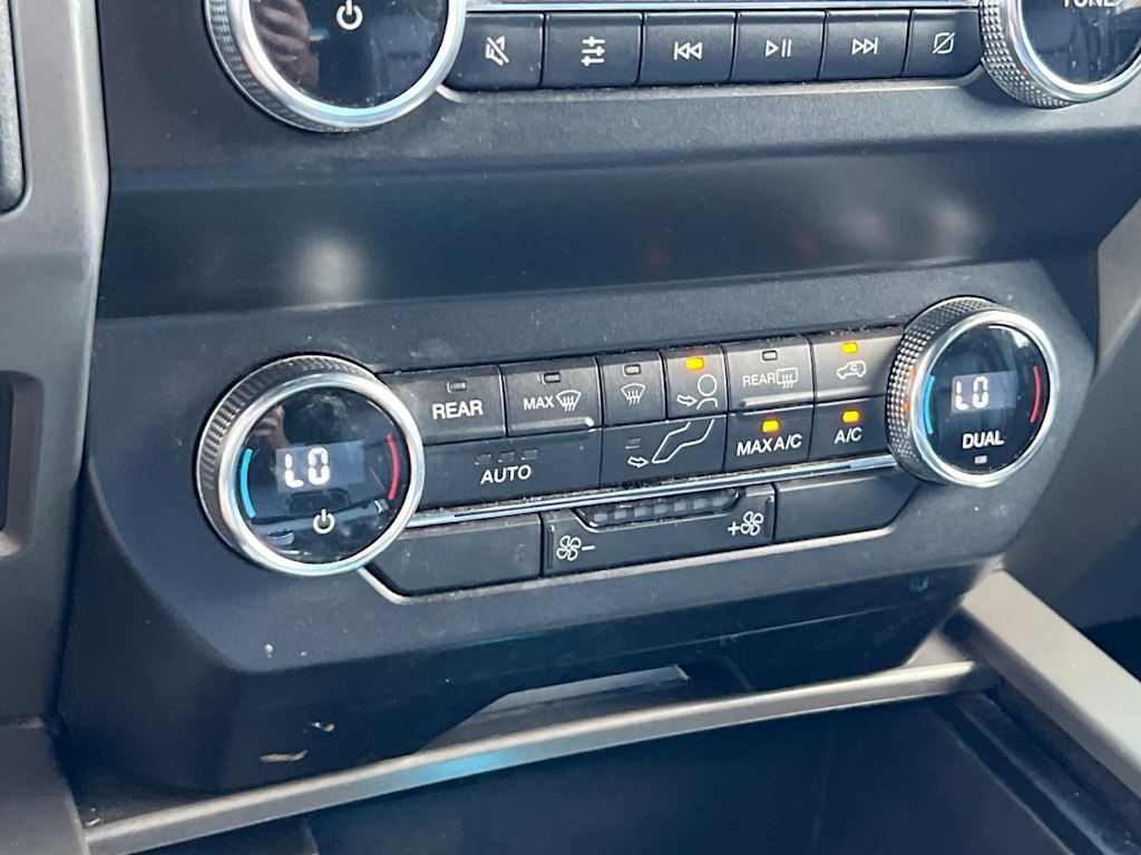 Thumbnail: 2019 Ford Expedition - 25