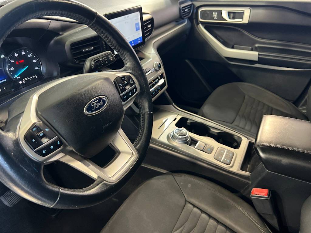 Thumbnail: 2021 Ford Explorer - 9