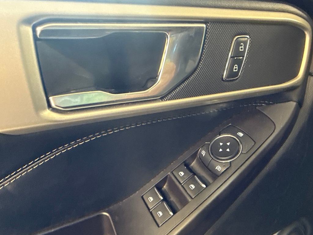 Thumbnail: 2020 Ford Explorer - 20