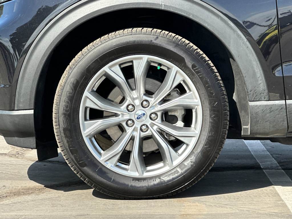Thumbnail: 2022 Ford Explorer - 5