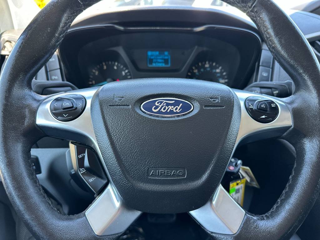 Thumbnail: 2017 Ford Transit Series - 28