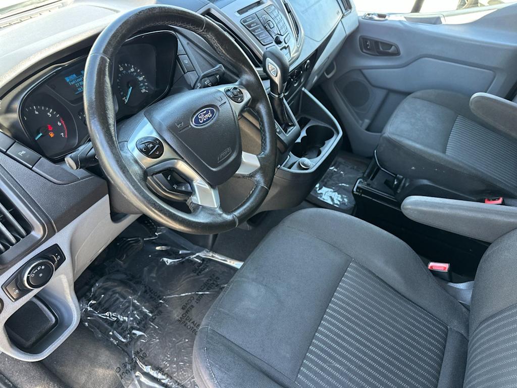 Thumbnail: 2017 Ford Transit Series - 9