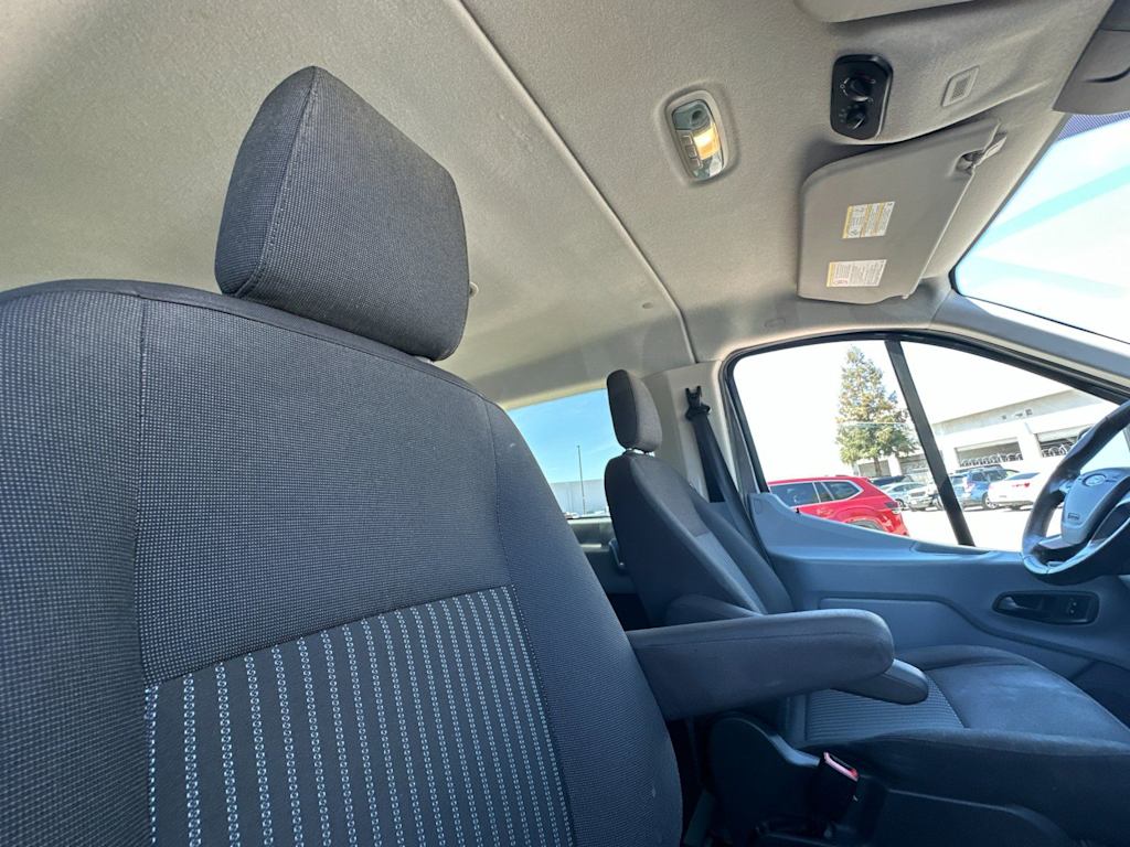Thumbnail: 2017 Ford Transit Series - 10