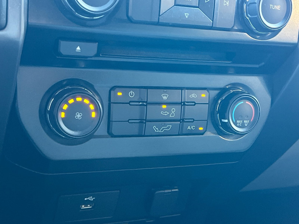 Thumbnail: 2016 Ford F-150 - 23