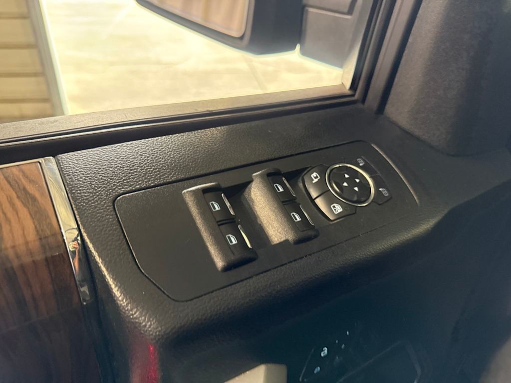 Thumbnail: 2015 Ford F-150 - 24